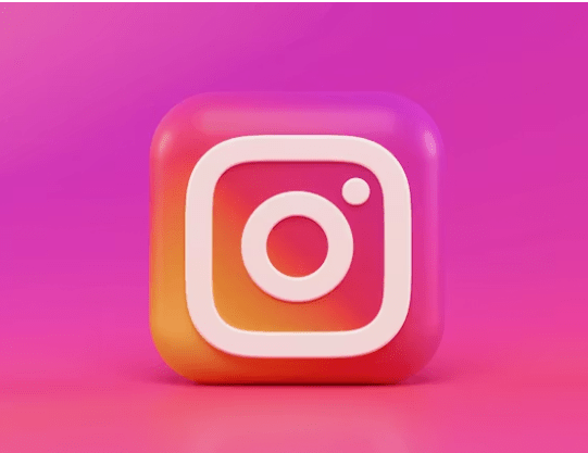 Read more about the article Fundamental Apparatuses for Instagram Influencers